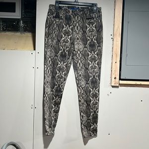 Snake print jeans!